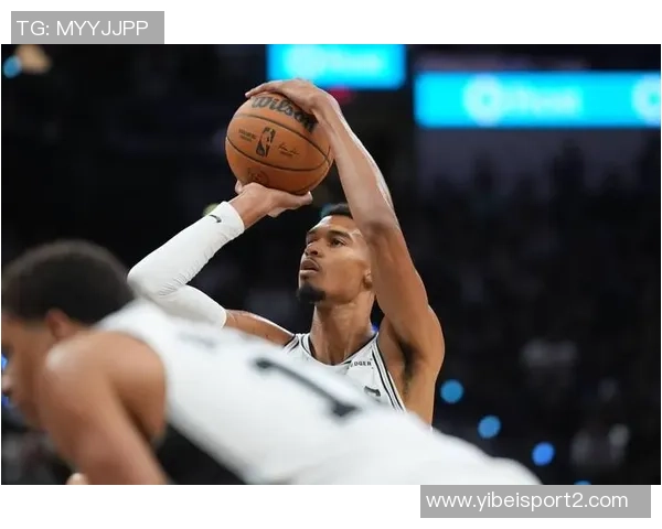 霍里调侃马刺首发五人表现福克斯正负值为负或成交易对象