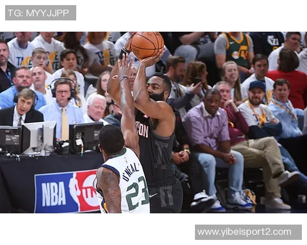 火箭与爵士激战最后3分钟罚球22次耗时22分钟引发球迷热议