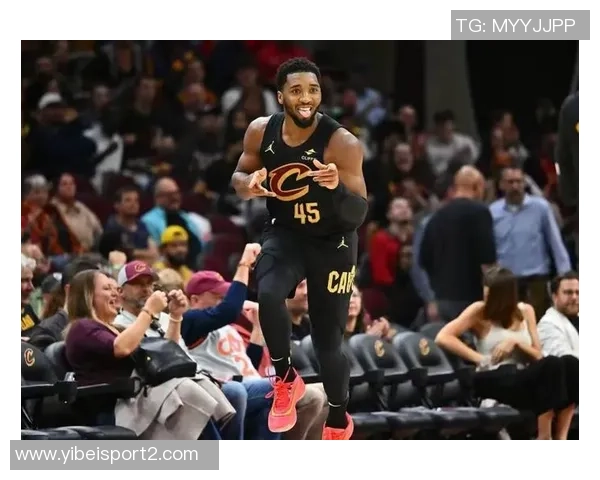 加兰表现出色三分命中率高效贡献15分5板6助球队战绩提升至正负值18最低