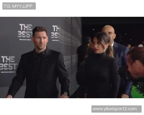 安东内拉分享全家福庆祝梅西夺冠乔治娜点赞展现友好氛围