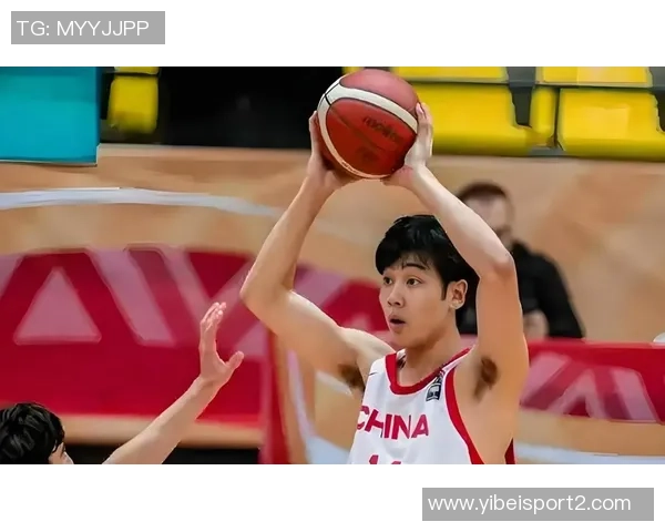 奎因表现低迷16投仅4中仅得8分4篮板1助攻被罚离场引发热议