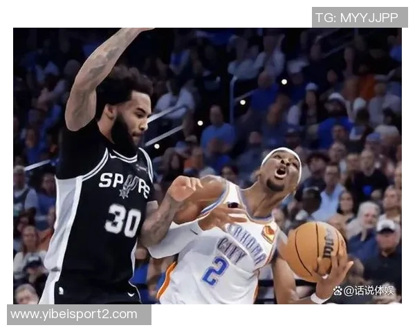 年轻球员激情四溢文班遭双人犯规卡斯尔与米奇争执双双被罚