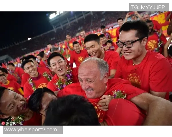 东部冠军庆典25周年前76人吉祥物极速兔子嘻哈重返新赛季